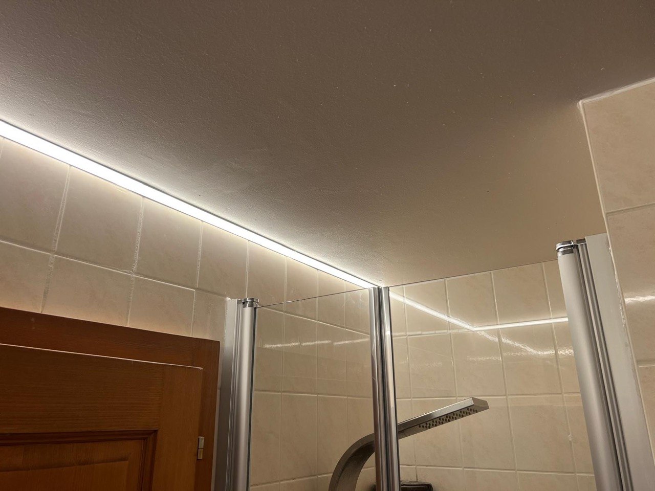 Éclairage LED salle de bain douche Martigny